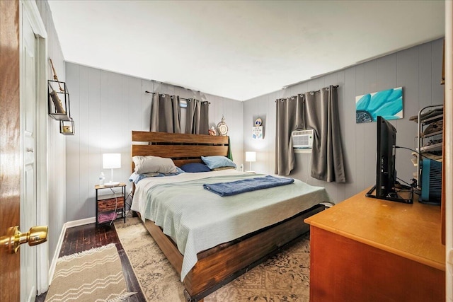 105 Beaver Ln, East Stroudsburg, PA 18301 - bedroom featuring wood finished floors