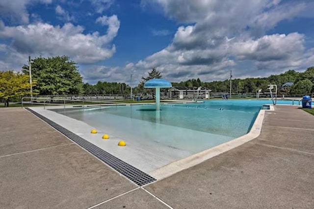 290 Wyomissing Dr, Pocono Lake, PA 18347 - view of community pool