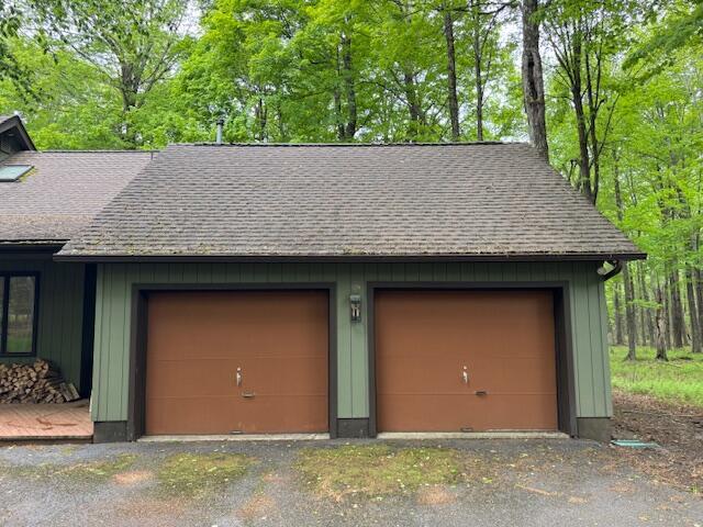 122 Sawmill Rd, Pocono Lake, PA 18347 - view of garage
