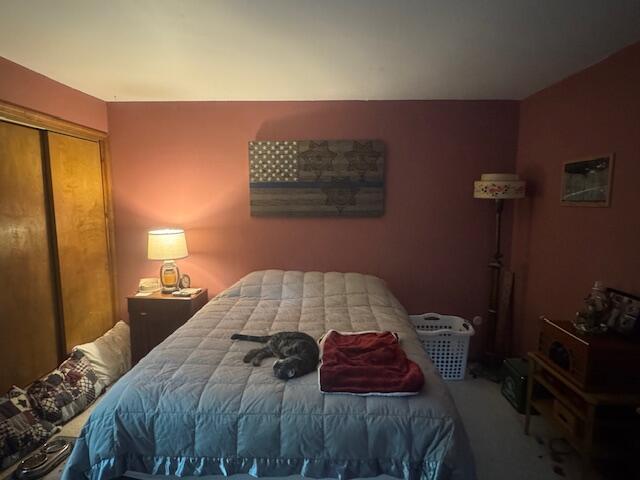 122 Sawmill Rd, Pocono Lake, PA 18347 - bedroom featuring carpet