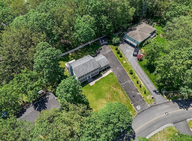 9 Cobblewood Dr, Mount Pocono, PA 18344