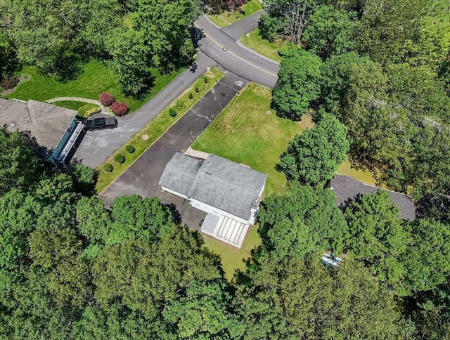 9 Cobblewood Dr, Mount Pocono, PA 18344