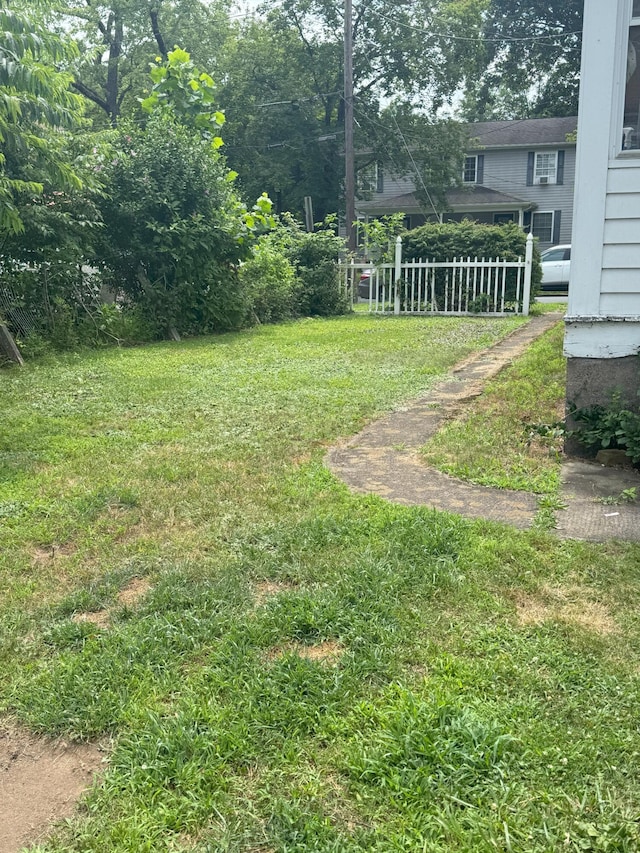 340 Brookside Ave, East Stroudsburg, PA 18301 - view of yard