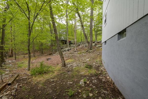 117 Clifton Dr, Bushkill, PA 18324 - view of yard featuring a forest view