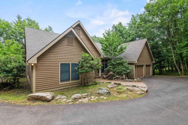 Listing photo 3 for 115 Upper Deer Valley Rd, Tannersville PA 18372