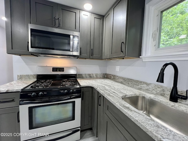 182 State St, East Stroudsburg, PA 18301 - photo 13