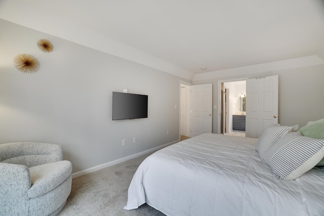 106 Alwen Ave, East Stroudsburg, PA 18301 - bedroom featuring carpet floors, baseboards, and connected bathroom