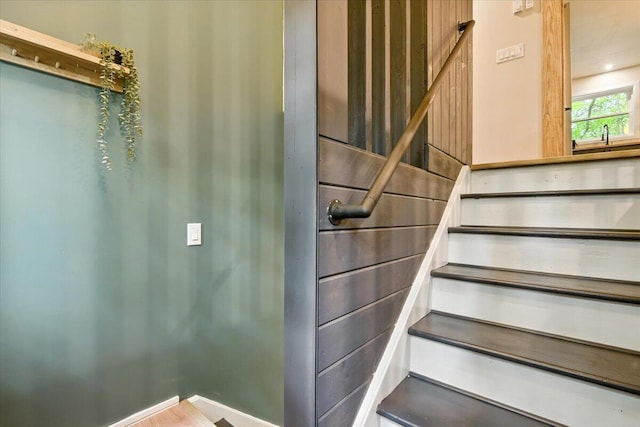 754 Clubhouse Dr, East Stroudsburg, PA 18302 - view of staircase