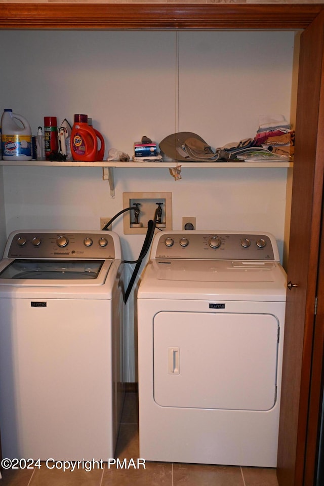 101 Withywindle Way, Tamiment, PA 18371 - laundry area featuring independent washer and dryer and tile patterned floors