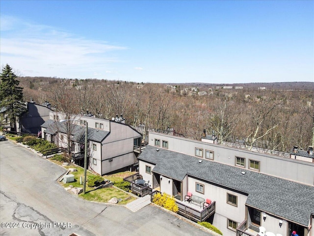 bird's eye view with a residential view