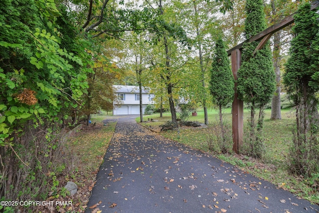 303 Lakefield Ter, Stroudsburg, PA 18360 - photo 45