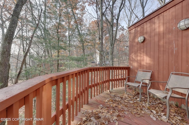 123 Shannon Ct, Bushkill, PA 18324 - view of deck