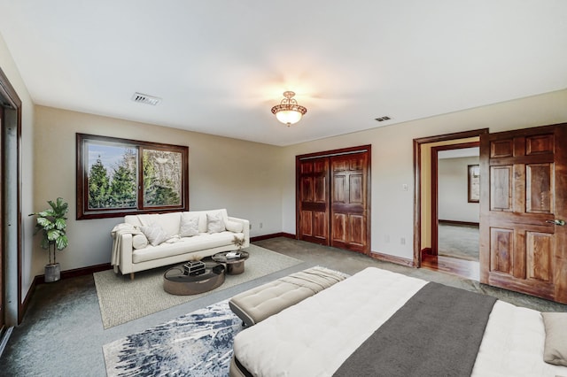 374 Packer Dr, Weatherly, PA 18255 - living area featuring light carpet, baseboards, and visible vents