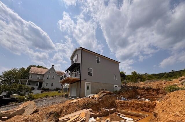 1025 W Princeton Ave, Palmerton, PA 18071 - view of home's exterior with stucco siding