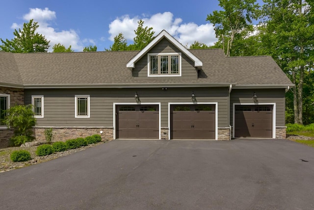 177 Wolf Hollow Rd, Lake Harmony, PA 18624 - garage featuring driveway