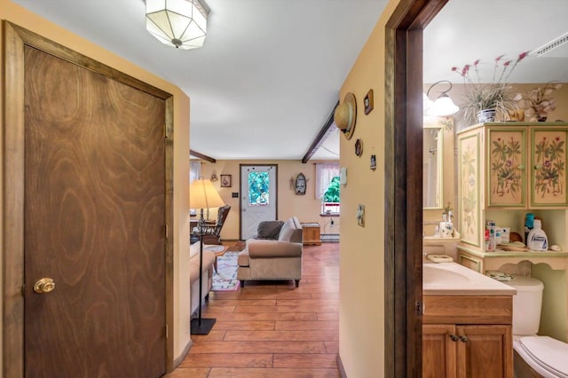 2459 Overlook Ln, Pocono Pines, PA 18350 - hallway featuring light wood-style floors