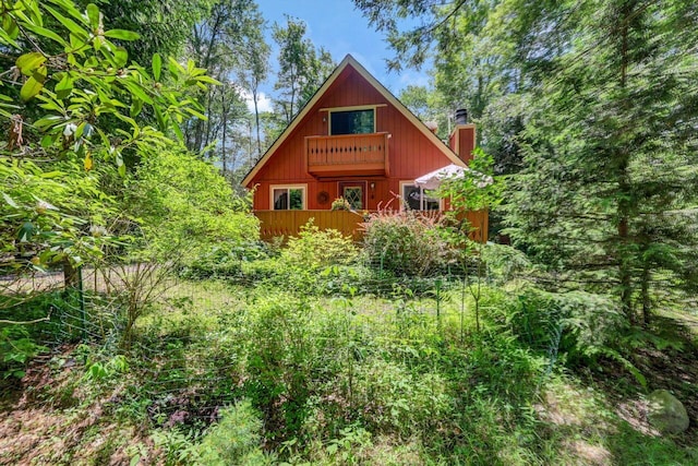 2459 Overlook Ln, Pocono Pines, PA 18350 - view of front of property featuring a chimney