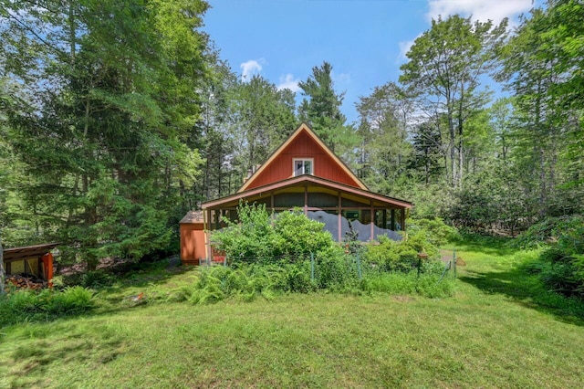 2459 Overlook Ln, Pocono Pines, PA 18350 - view of grassy yard