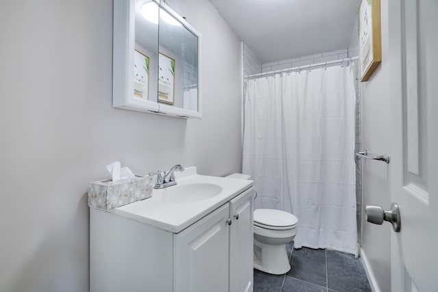 418 Leander Rd, East Stroudsburg, PA 18302 - full bath with toilet, tile patterned flooring, vanity, and a shower with curtain