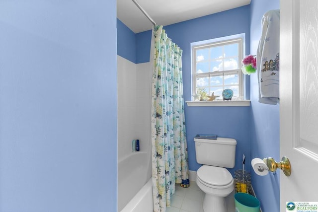 140 Birdie Way, Kunkletown, PA 18058 - bathroom featuring toilet, tile patterned flooring, and shower / bath combination with curtain