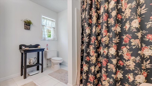 169 Roberts Rd, Starlight, PA 18461 - bathroom featuring tile patterned flooring and a shower with curtain