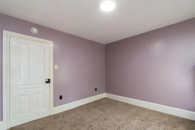 266 Laurel Rd, Lehighton, PA 18235 - carpeted spare room featuring baseboards and a smoke detector