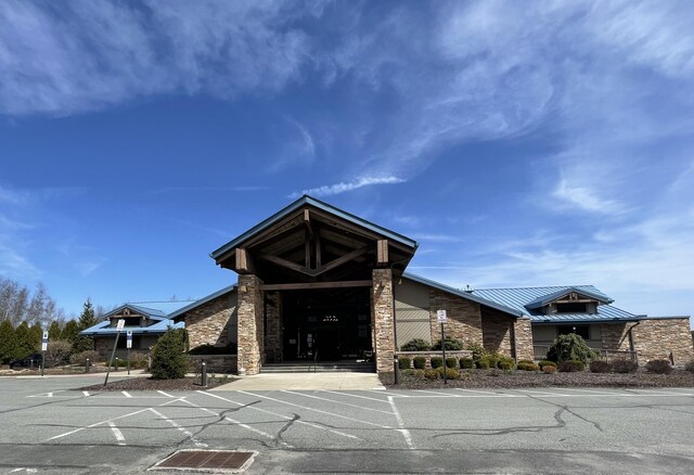 Fala Ct, Pocono Lake, PA 18347