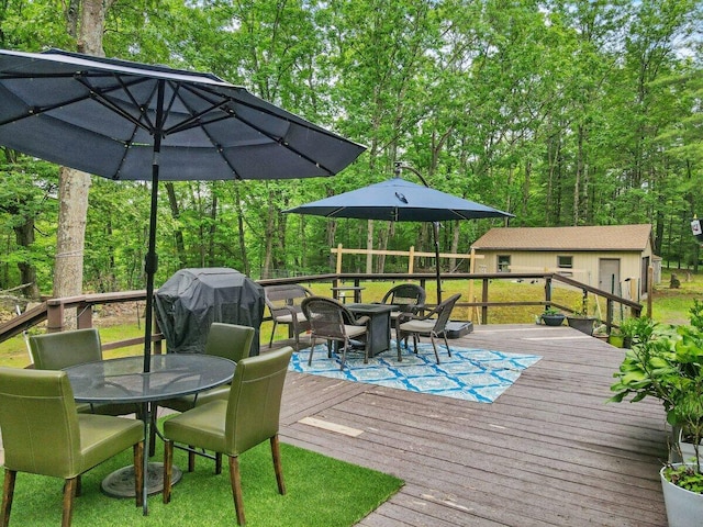 3106 Janet St, East Stroudsburg, PA 18301 - deck with outdoor dining space and an outdoor structure