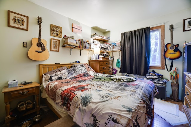 235 Scenic Dr, East Stroudsburg, PA 18302 - bedroom featuring hardwood / wood-style flooring