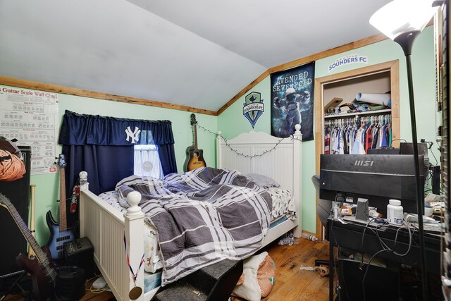 235 Scenic Dr, East Stroudsburg, PA 18302 - bedroom with vaulted ceiling and wood finished floors
