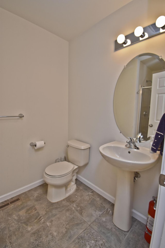 72 Chickadee Ln, Albrightsville, PA 18210 - full bath featuring a stall shower, baseboards, and toilet