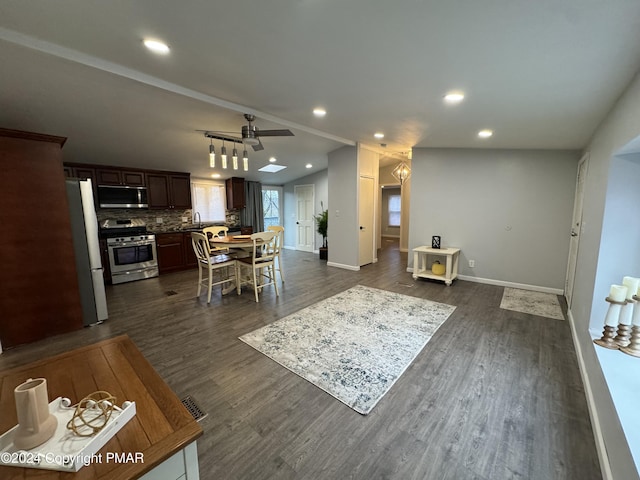 dining area with recessed lighting, dark wood finished floors, a ceiling fan, and baseboards