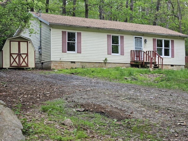 1405 Donalds Rd, Effort, PA 18330 - view of front of house with crawl space and roof with shingles