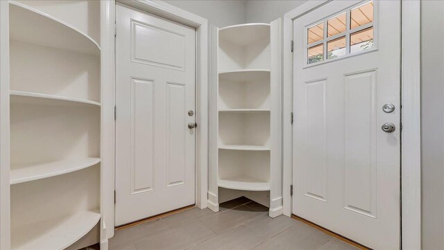 2705 W Gordon St, Allentown, PA 18104 - mudroom with light tile patterned floors