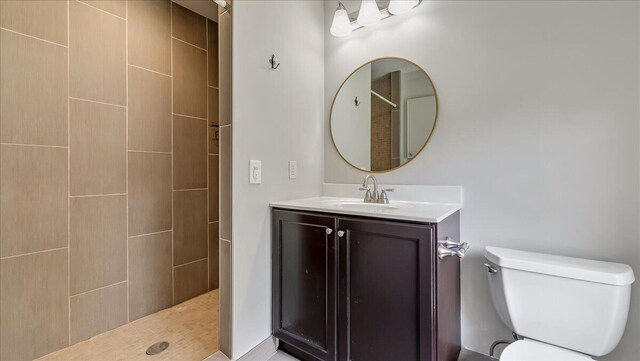 2705 W Gordon St, Allentown, PA 18104 - full bathroom with tiled shower and vanity