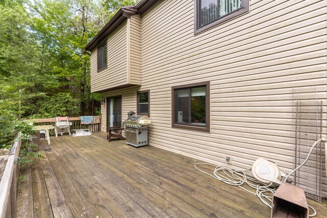 88 Wild Turkey Cir, Lake Ariel, PA 18436 - wooden deck with area for grilling