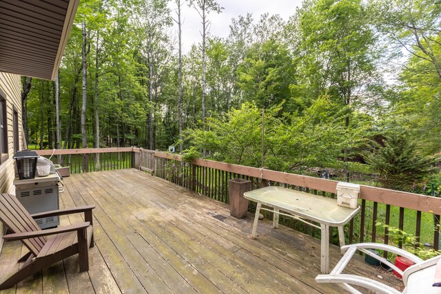 88 Wild Turkey Cir, Lake Ariel, PA 18436 - view of wooden deck