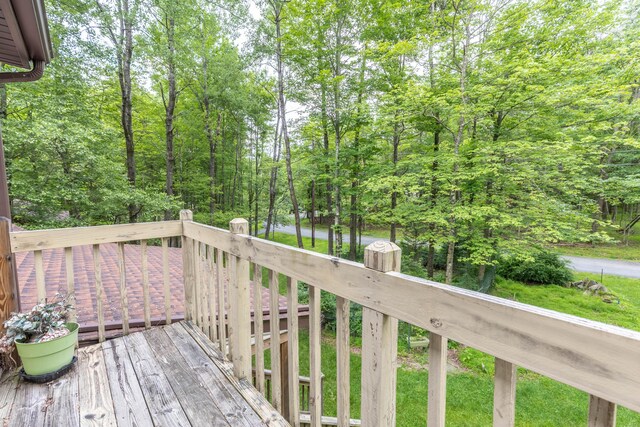 88 Wild Turkey Cir, Lake Ariel, PA 18436 - view of wooden deck