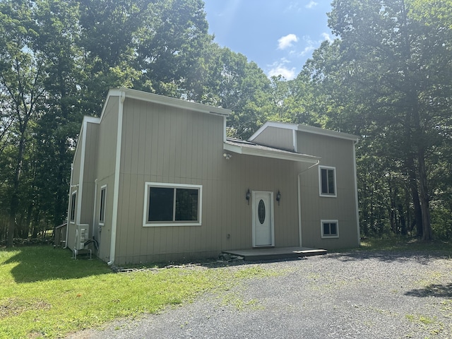 2215 Delaware Ct E, Bushkill, PA 18324 - photo 1