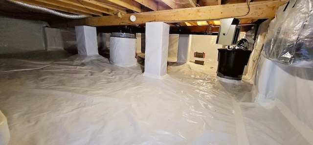 210 Dover Dr, Bushkill, PA 18324 - basement featuring crawl space