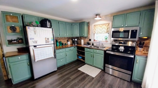 2314 Long Pond Rd, Long Pond, PA 18334 - kitchen with stainless steel appliances, dark wood finished floors, tasteful backsplash, dark countertops, and green cabinets
