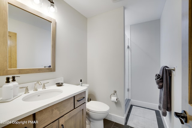 full bathroom featuring visible vents, vanity, tile patterned floors, toilet, and a shower with door