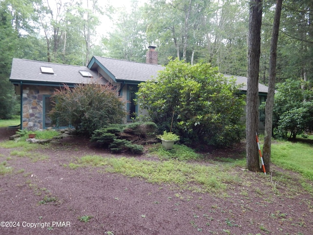 Listing photo 3 for 136 Split Rock Ln, Pocono Pines PA 18350