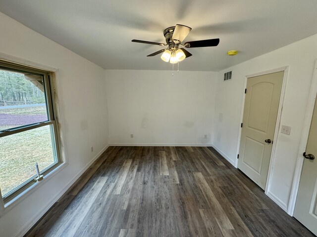 52 Tanglewood Dr, Albrightsville, PA 18210 - unfurnished room featuring visible vents, baseboards, a ceiling fan, and dark wood-style floors