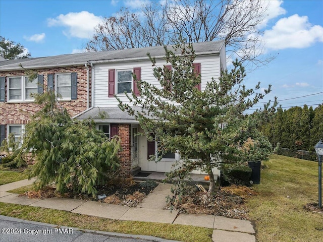 Listing photo 3 for 178 Haverford Dr, Wilkes Barre PA 18702