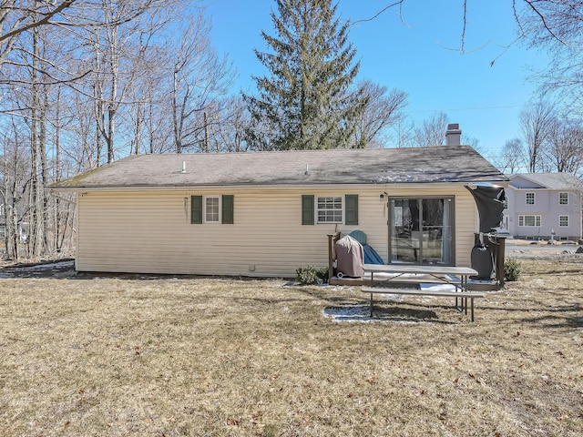 9148 Brandywine Dr, Tobyhanna, PA 18466 - rear view of property featuring a chimney and a lawn