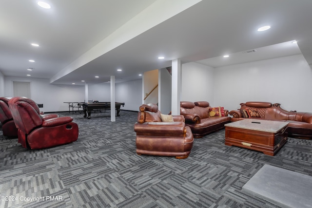 playroom featuring carpet, visible vents, and recessed lighting