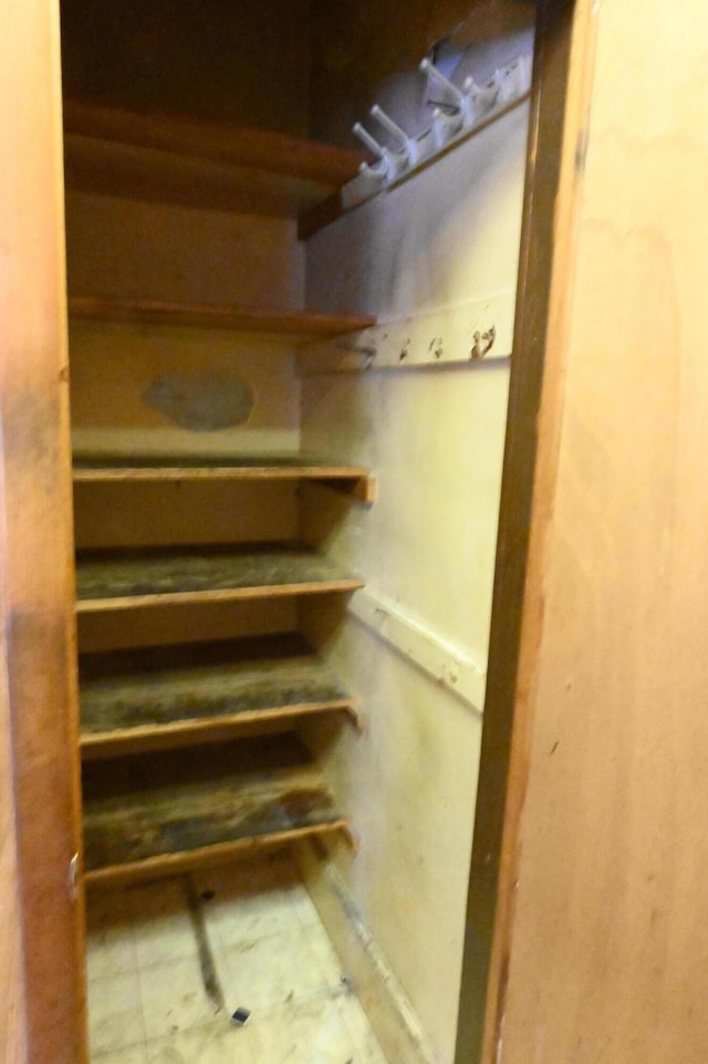595 N Courtland St, East Stroudsburg, PA 18301 - interior space