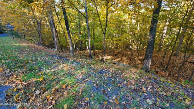 Listing photo 2 for LOT7 Decker Rd, Bushkill PA 18324