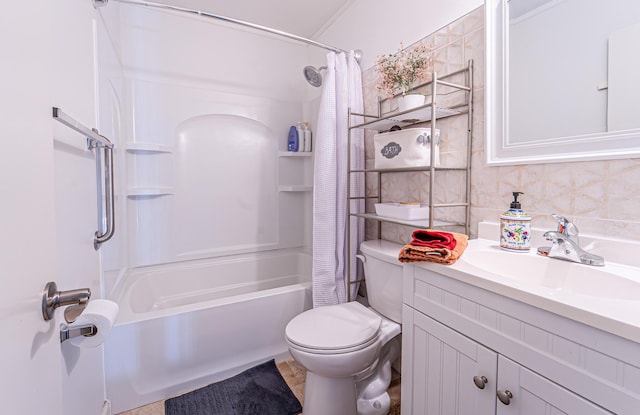 bathroom featuring vanity, backsplash, toilet, and shower / tub combo with curtain